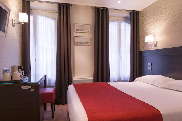 ホテル ヴォルネイ オペラ