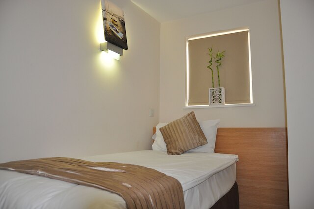 クイーンズ ホテル