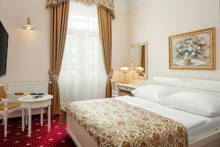 アルクシュ ダウンタウン ホテル