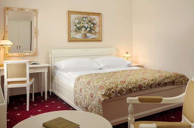 アルクシュ ダウンタウン ホテル