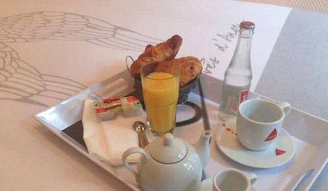 オウ カドラン ブルー