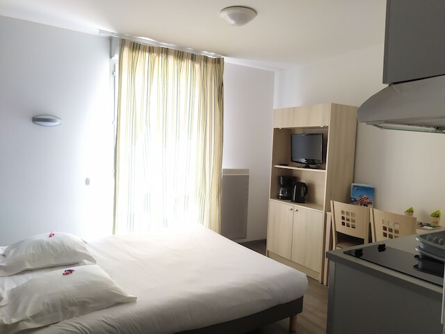 ラグランジュ アパートオテル レスカル マリーン