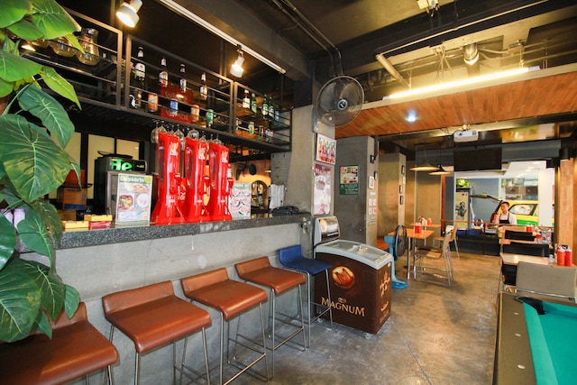 テン スターズ ホテル プラトゥーナム