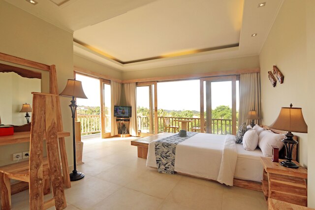 カジャネ ヤンロニ