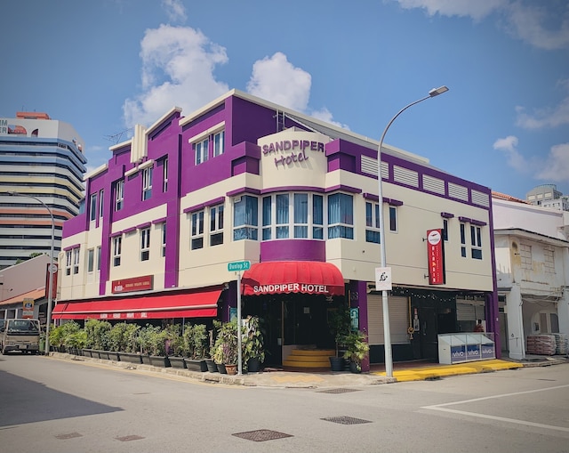 サンドパイパーホテル