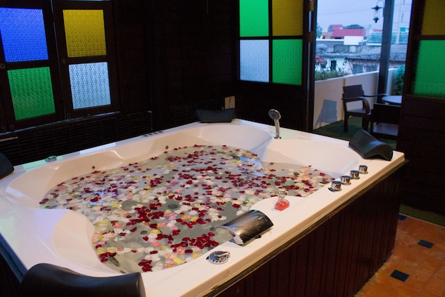 シンハー モントラ ランナ ブティック スタイル ホテル