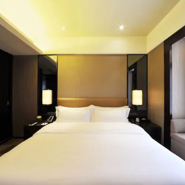 ロイヤル スイーツ & タワー