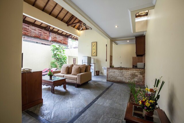 プトゥリ バリ ヴィラ