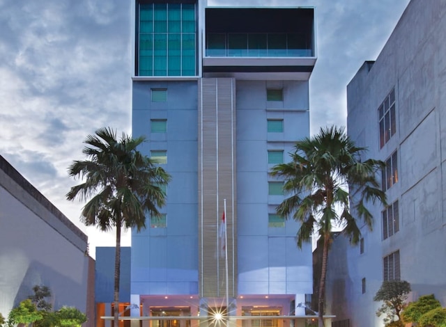 スパークスライフジャカルタ、ARTOTELキュレイテッド