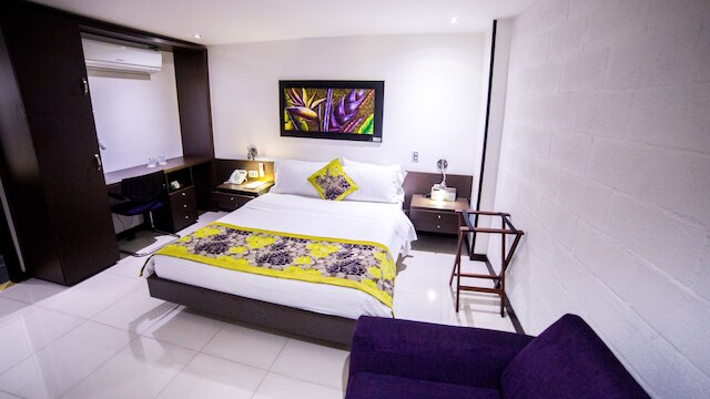 ホテル ゴールデン パレルモ