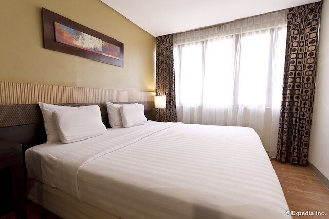 サミット サークル セブ