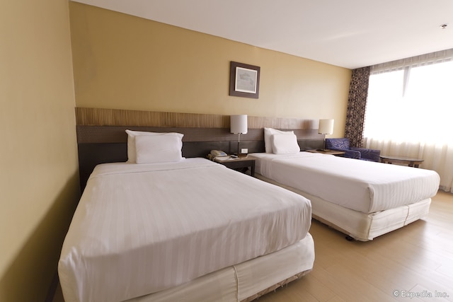 サミット サークル セブ