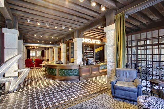 ジェネレーターベネチア