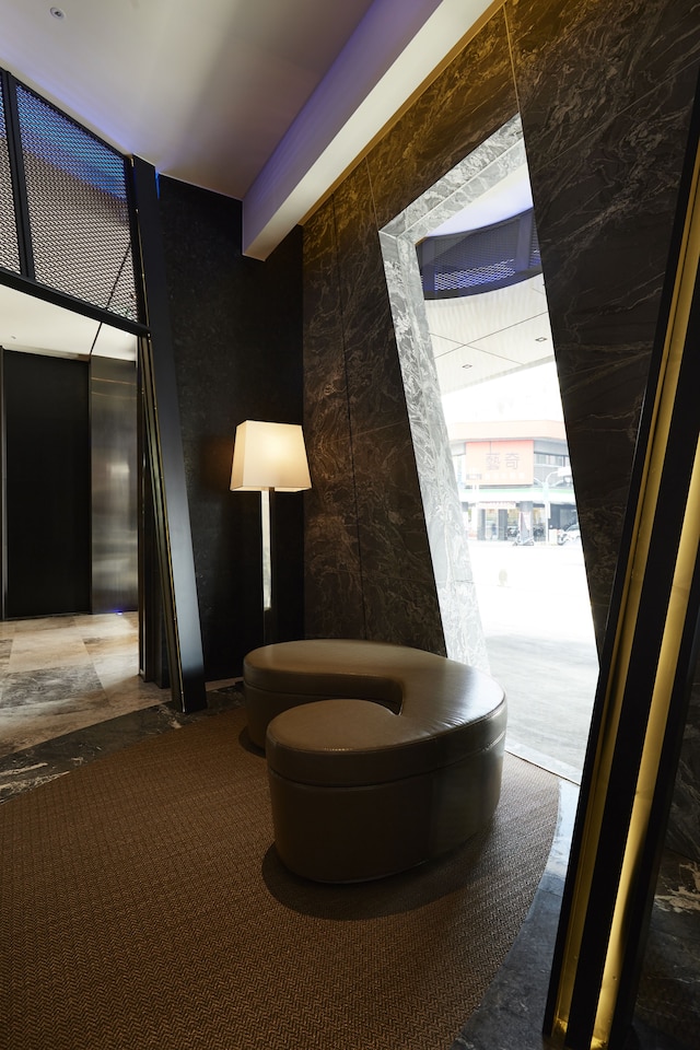 ザ タンゴ台中 (柯旅天閣台中)