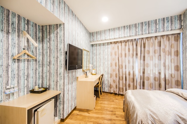 サンドゥオ ホテル (高雄三多商務旅店)