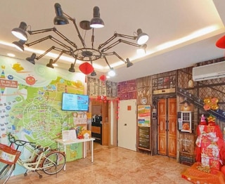 サンドゥオ ホテル (高雄三多商務旅店)