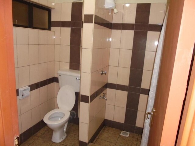 ナイロビ トランジット ホテル