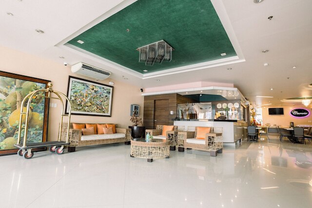 アルーア ホテル & スイーツ