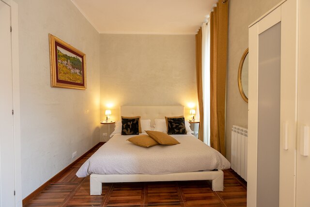 ゴールデン ルームズ