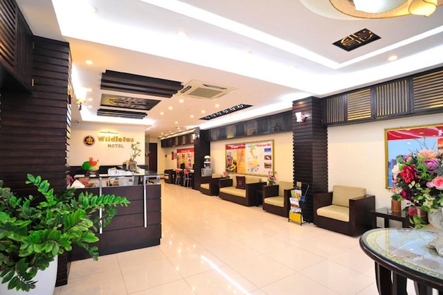 ワイルドロータスアパートメント 2