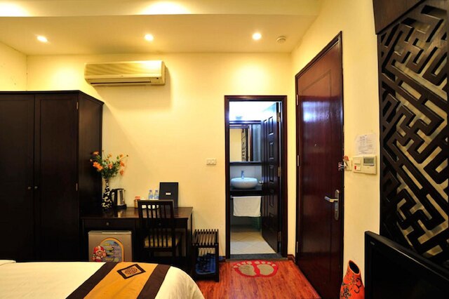 ワイルドロータスアパートメント 2