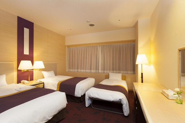 調布クレストンホテル