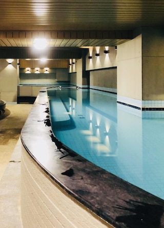 シングル イン高雄 - ホステル (單人房住宿空間高雄館)