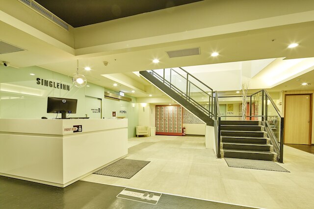 シングル イン高雄 - ホステル (單人房住宿空間高雄館)