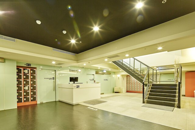 シングル イン高雄 - ホステル (單人房住宿空間高雄館)