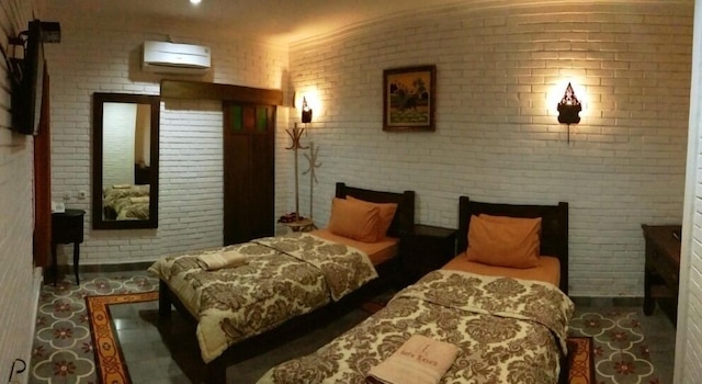 ザ サトゥ ステイ カイェン