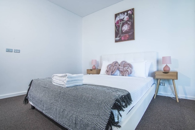 活気のあるベッドルーム 2 室、バスルーム 1 室、マスコット アパートメント