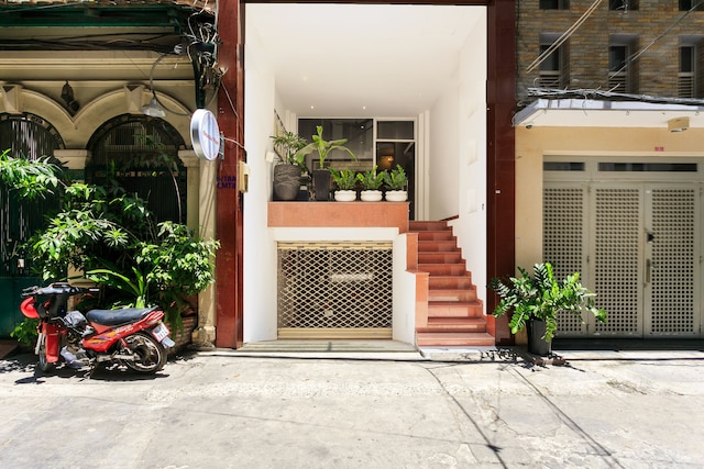 ザ アート - サンシャイン ベン タン