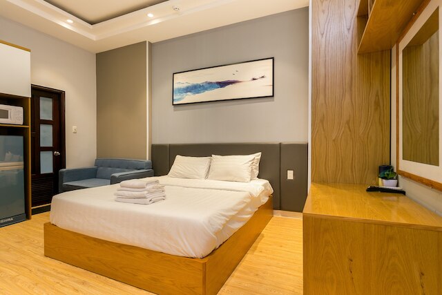 ザ アート - サンシャイン ベン タン