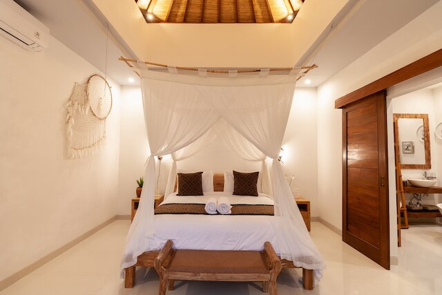 ヴィラ クブ ジョグロ