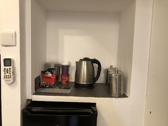 アーノン -6 - アダルト オンリー