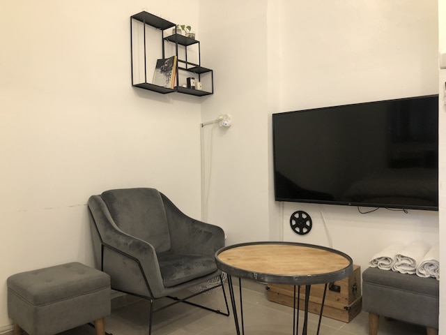 アーノン -6 - アダルト オンリー