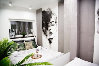 ワルシャワ コンシェルジュ モダン スタジオ