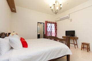 Professor's House 2198