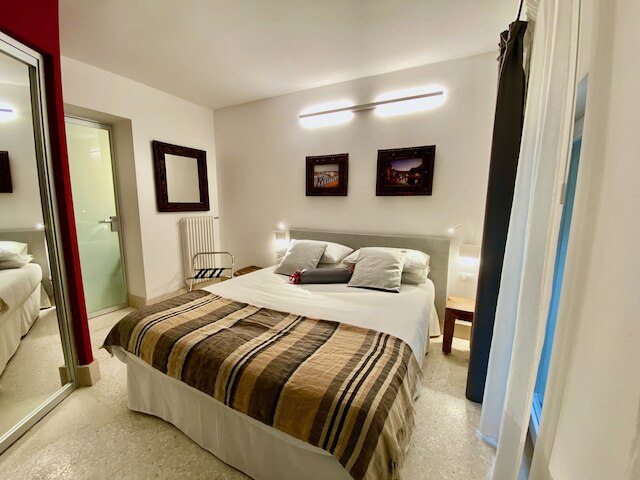 ベニス ブティック ハウス