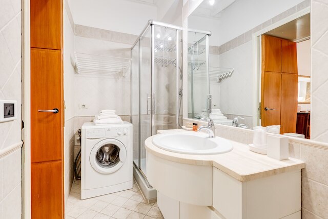 ヒストリカル アパートメント ニア スパニッシュ ステップス