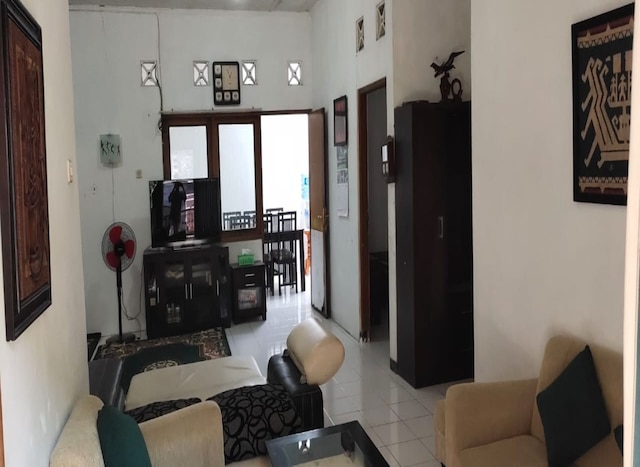 オマー クミリ 3 ジョグジャカルタ