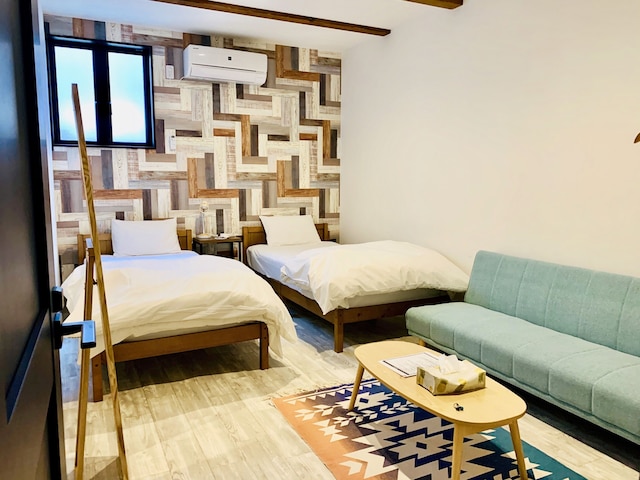 BEACH SIDE VILLAGE FAMILIAR