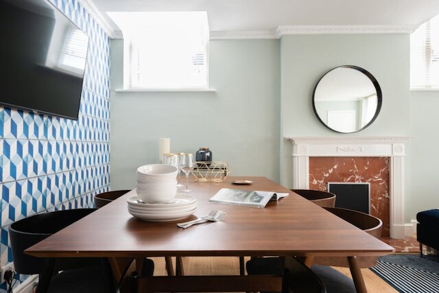 ザ ケンジントン パレス ミューズ - ブライト モダン 6 BッドR ハウス ウィズ ガレージ