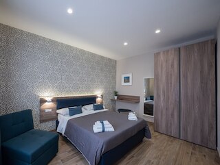 ファマル アパートメンツ