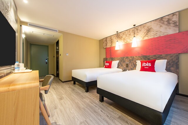 Ibis Dalian Xinghai Park