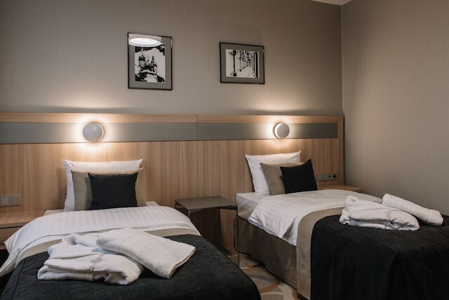 ホテル クロウドルザ クラクフ