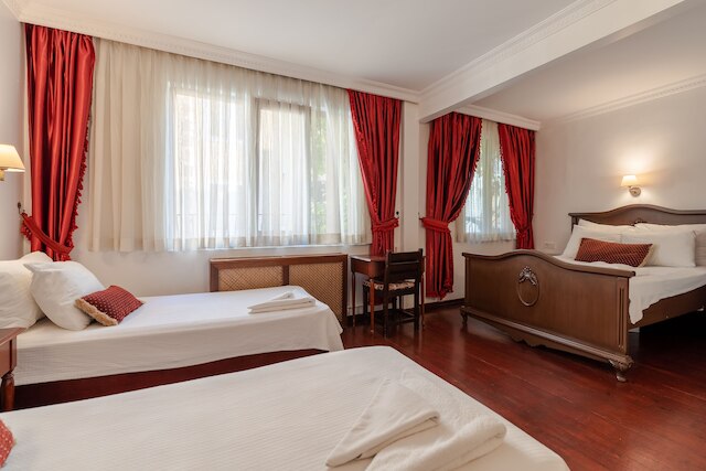 セブニム ホテル