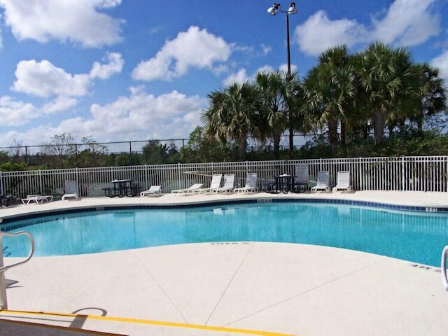 サン レイク IHR 3060