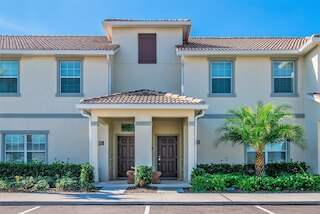 ビューティフル 4 ベッドルーム 3 バス タウンホーム