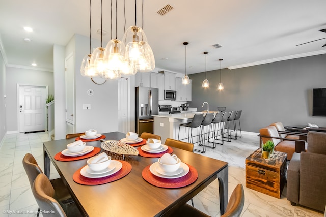 ストーリイ レイク リゾート 4 ベッドルーム ハウス